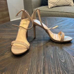 Lulus Pumps!